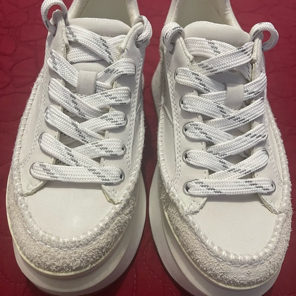 UGG Sneakers - Picture 3 of 8